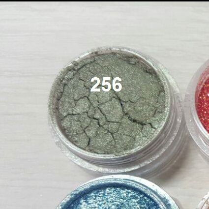 256
