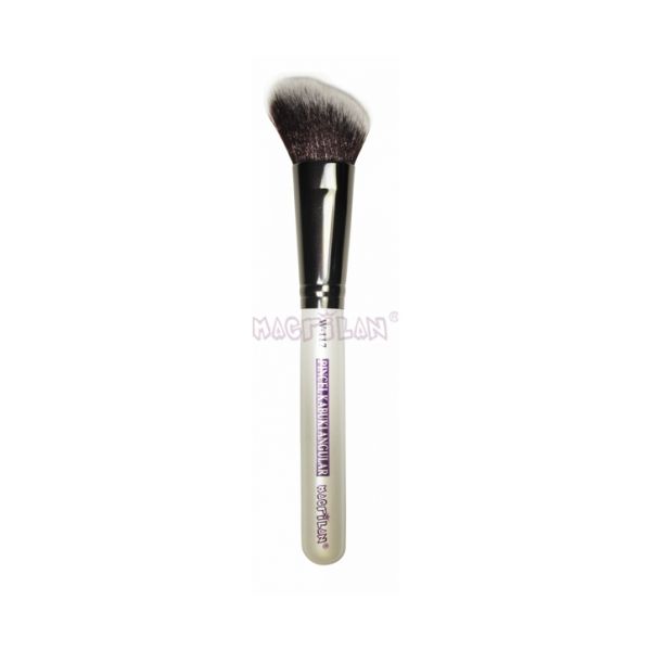 W117 Pincel Profissional Kabuki Angular - Linha W - Macrilan